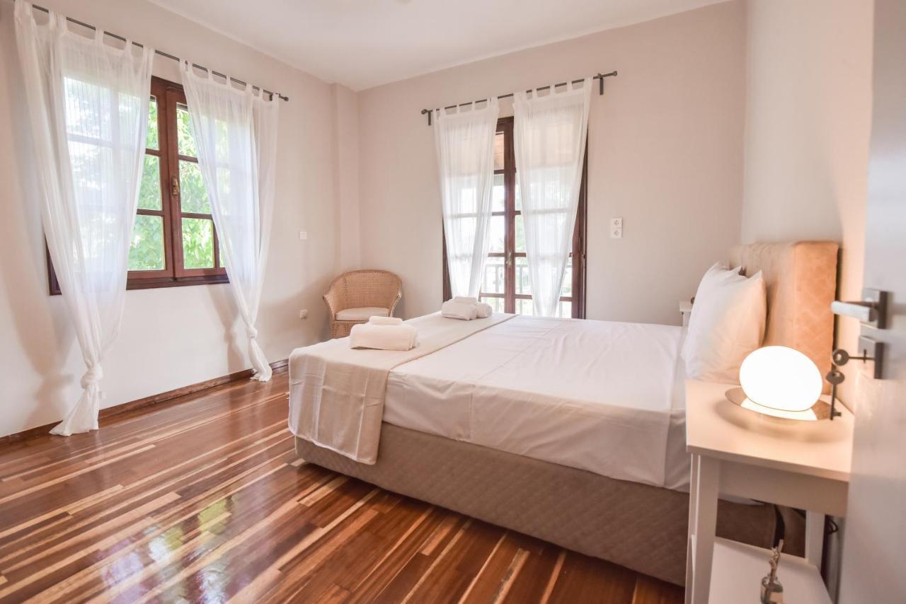 Alexandre Maison Beachfront Gialova Vacation Home Ngoại thất bức ảnh