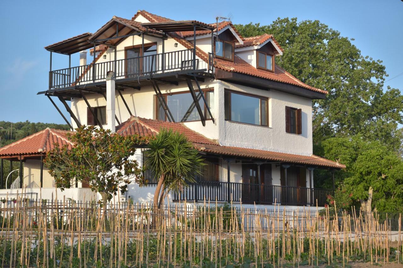 Alexandre Maison Beachfront Gialova Vacation Home Ngoại thất bức ảnh