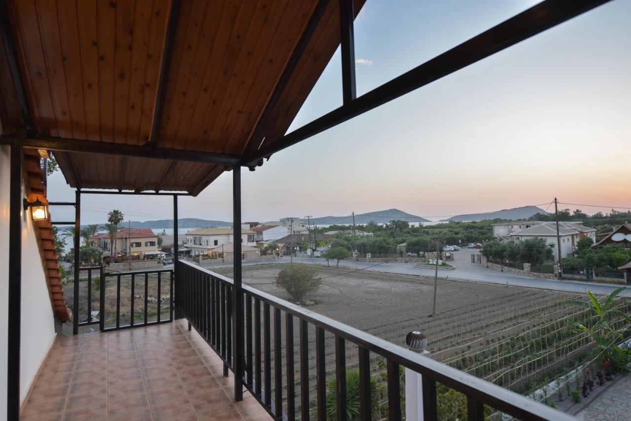 Alexandre Maison Beachfront Gialova Vacation Home Ngoại thất bức ảnh